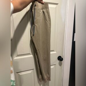 Tan figs. Size xs. Joggers